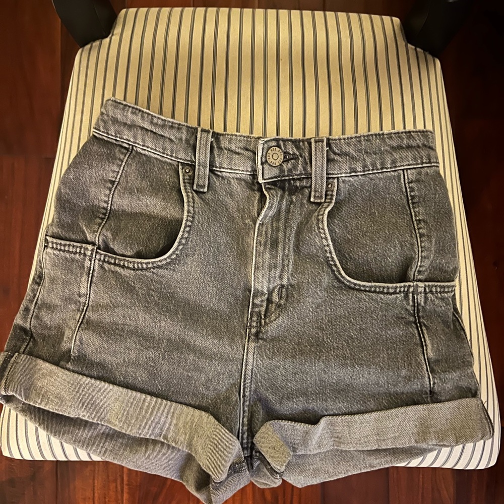 BDG denim shorts size 24